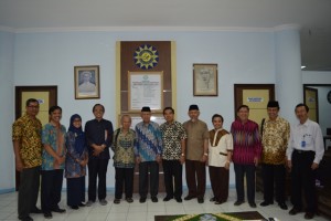 Rektor Baru Unimus beserta jajarannya bersama Pimpinan Wilayah Muhammadiyah Jawa Tengah
