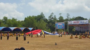 Tarian pembukaan PIMNAS di Universitas Halu Oleo Kendari