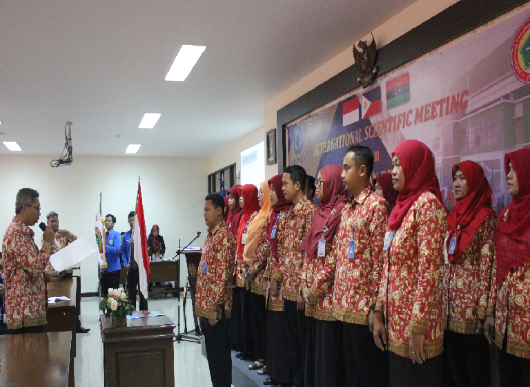 Sekretaris DPW PPNI Kota Semarang melantik pengurus DPK PPNI Unimus