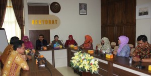 Penerimaan assesor oleh Rektor dan jajaran pimpinan Unimus