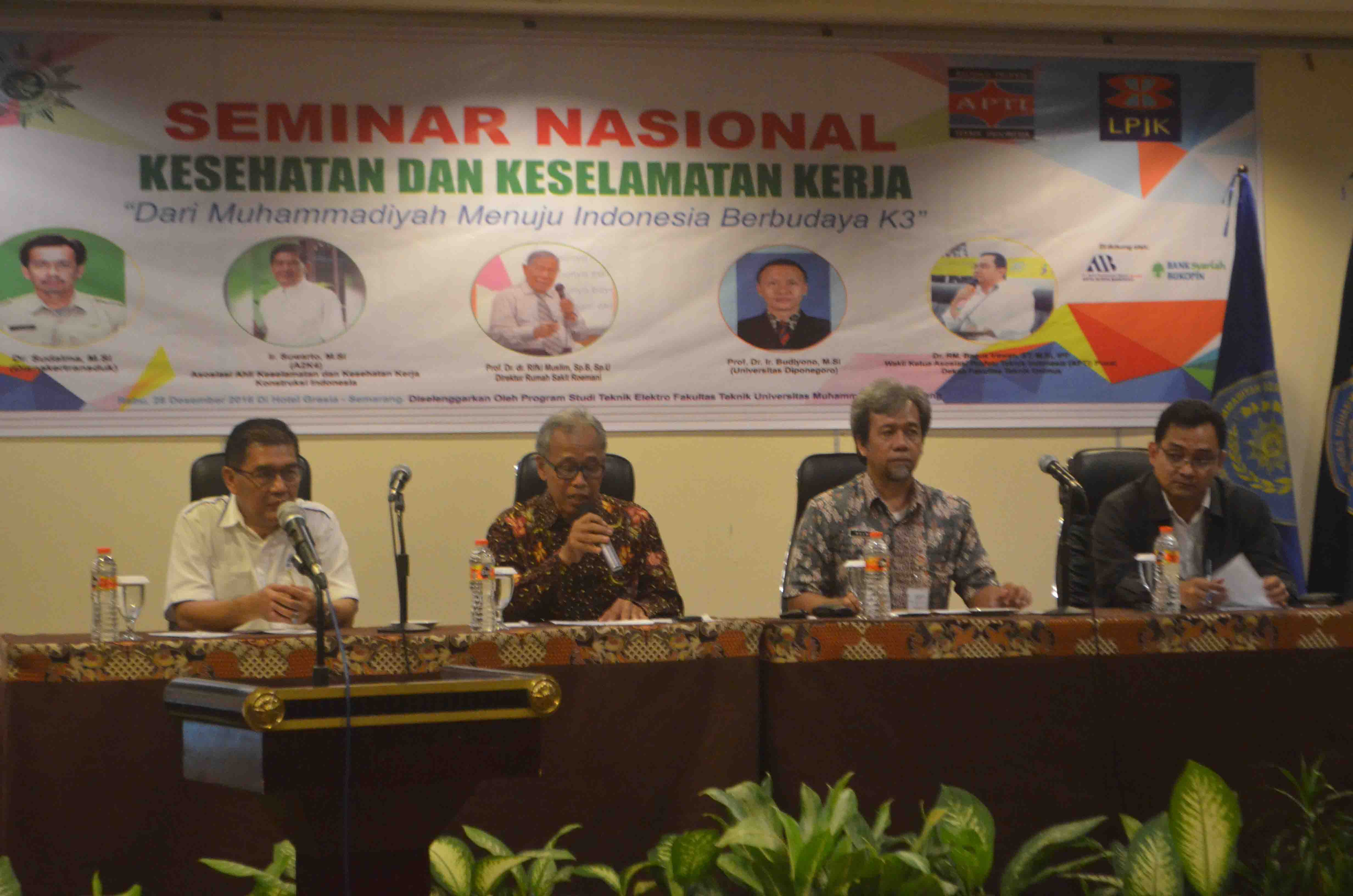 Read more about the article Seminar Nasional : Kesehatan dan Keselamatan kerja “ Dari Muhammadiyah Menuju Indonesia Berbudaya K3”