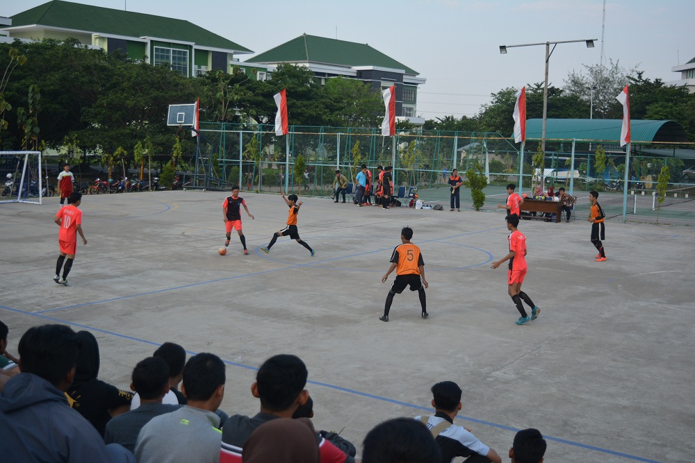 Read more about the article Unimus Gelar Lomba Futsal Antar SMK/SMA Se-Kota Semarang