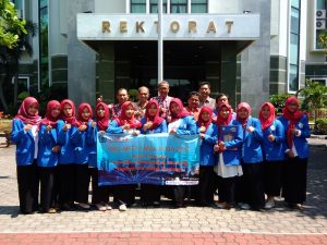 Read more about the article Siap Mendunia Mahasiswa FE Unimus Ikuti International Student Mobility Ke Malaysia