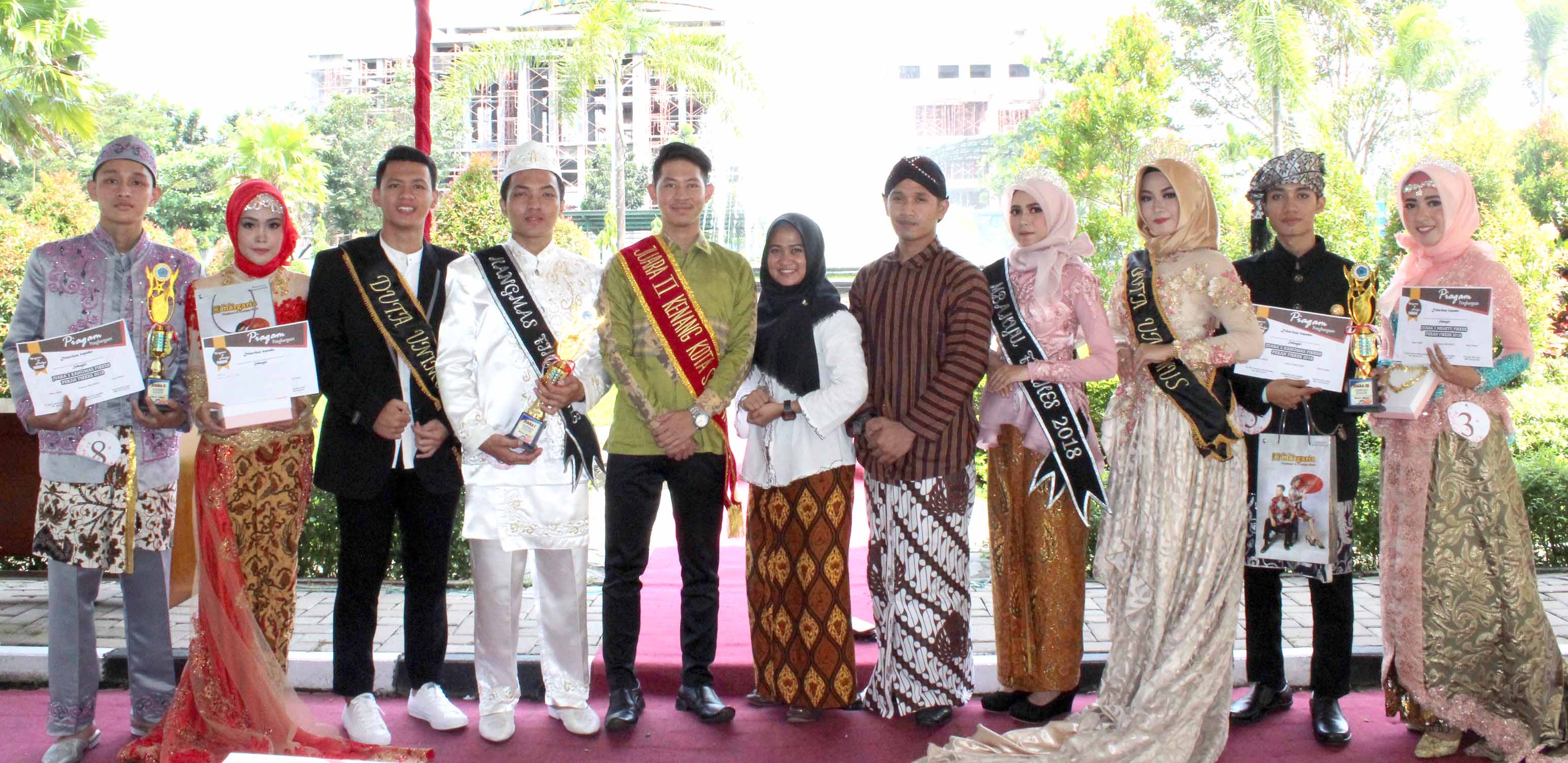 Read more about the article Kemeriahan Peringatan Hari Kartini Unimus