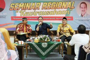 Read more about the article Gandeng Ketua KADIN Jateng, FE Unimus Gelar Seminar Kewirausahaan