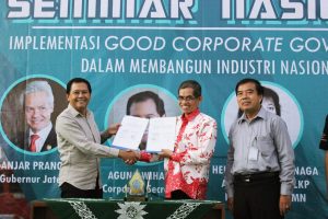 Read more about the article Gandeng PT Semen Indonesia FE Unimus Gelar Signing MoU dan Seminar Nasional