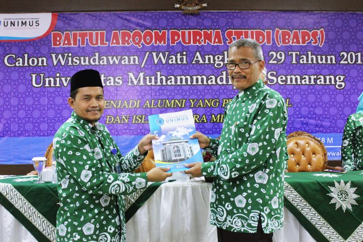 Read more about the article Gelar BAPS ke-29, Unimus Bekali Wisudawan Menjadi Alumni Profesional & Islam di Era Mileneal
