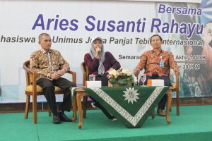 Read more about the article Aries Susanti Rahayu Beri Suntikan Motivasi untuk Mahasiswa