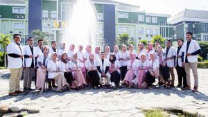 Read more about the article Dekan FK Unimus Angkat Sumpah Tiga Puluh Dokter Baru