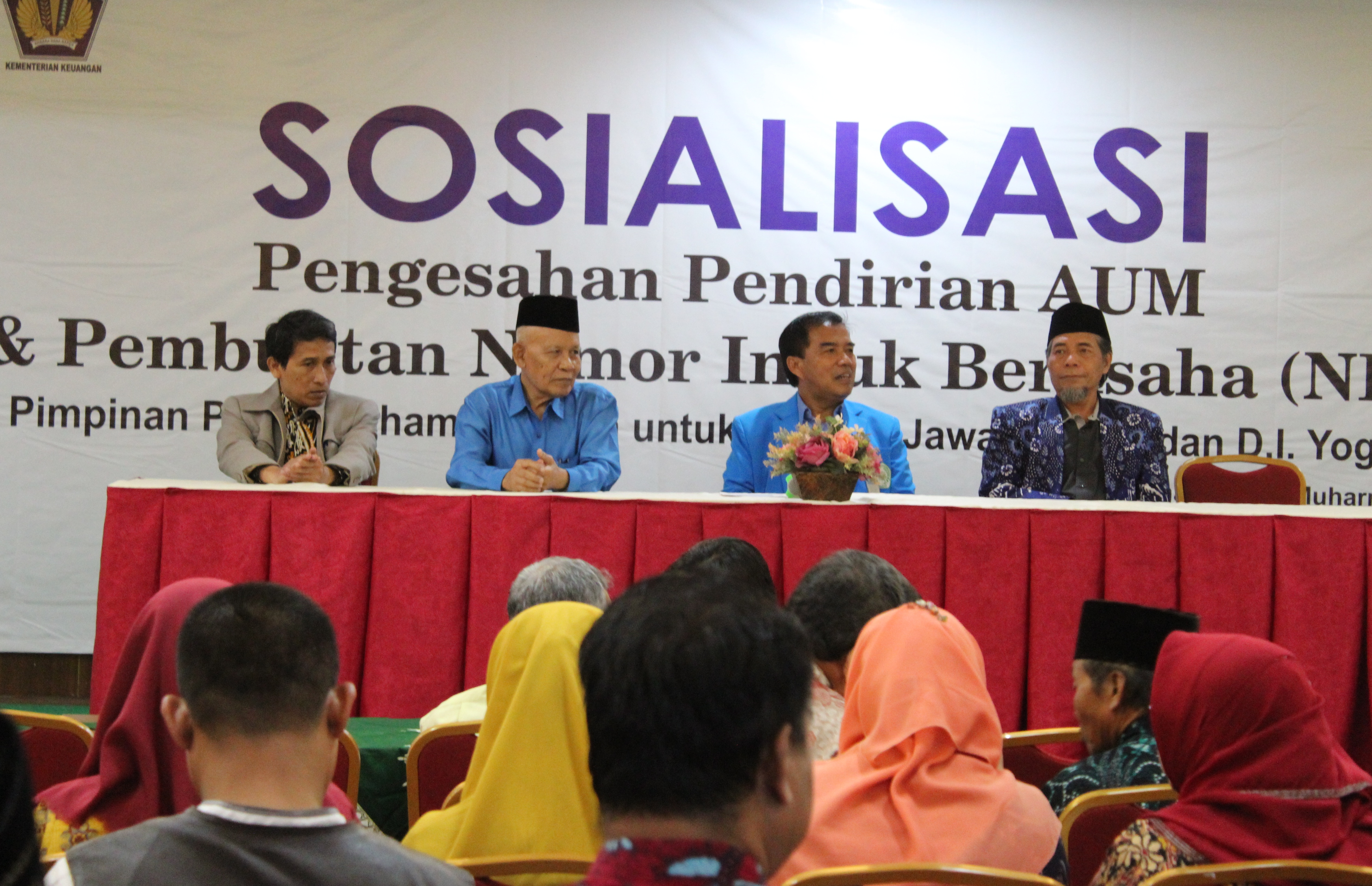 Read more about the article Sosialisasi Pengesahan Pendirian AUM dan Pemberian NIB.