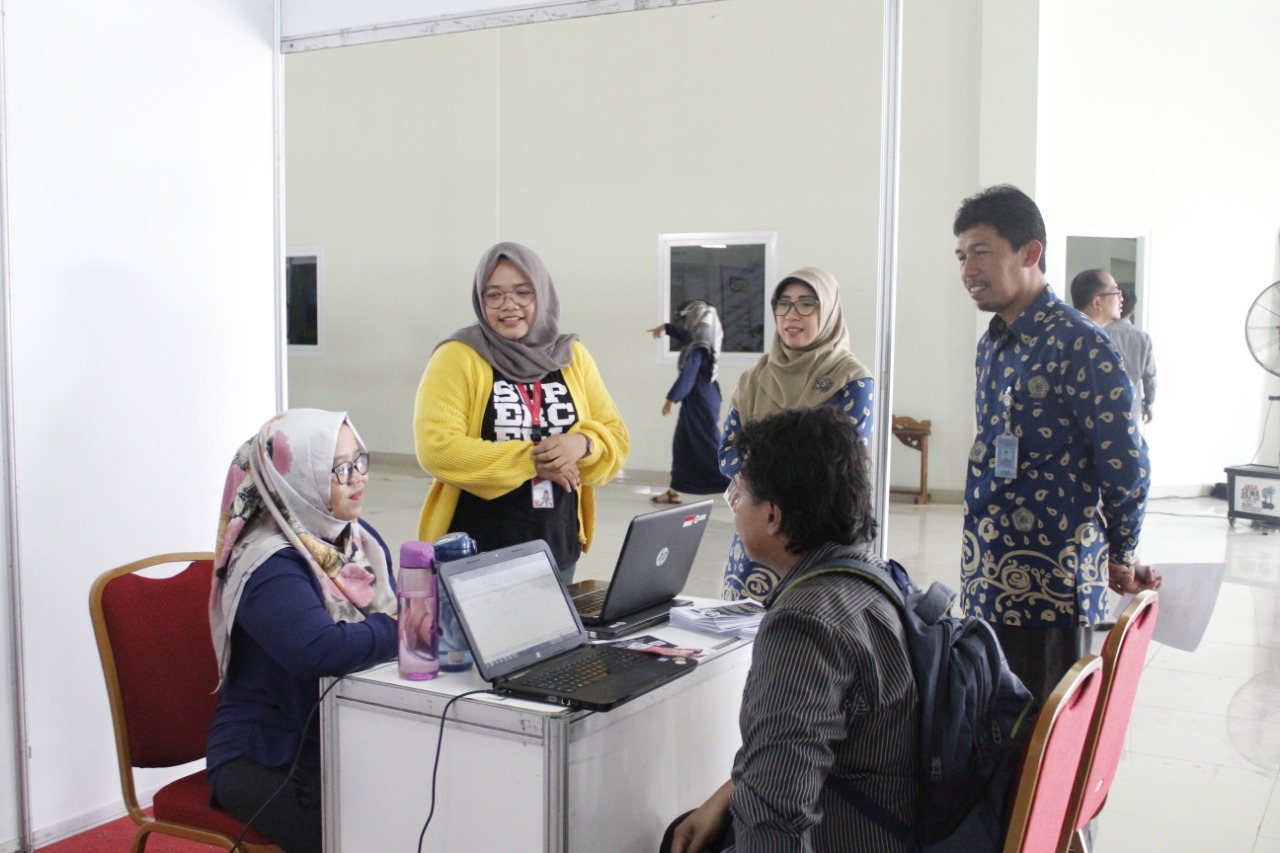 Read more about the article BEM Unimus Gandeng UCDC Gelar Job Fair