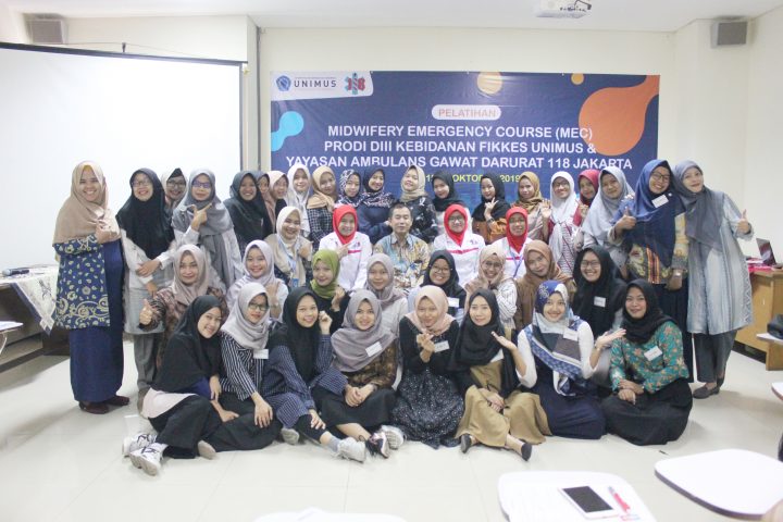 Read more about the article Pelatihan Midwifery Emergency Course 2019