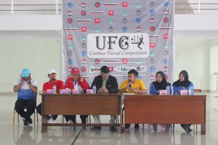 Read more about the article Pembukaan Unimus Futsal Cup 2020