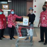 Peduli COVID 19, Ikatan Alumni Fikkes Unimus Beri Bantuan APD