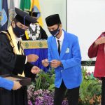 REKTOR LANTIK 2430 MAHASISWA BARU  TAHUN AKADEMIK 2020/2021