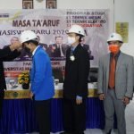 Dekan Tetapkan Secara Resmi Sebanyak 251 Orang Sebagai Mahasiswa Baru Fakultas Teknik Unimus TA 2020/2021