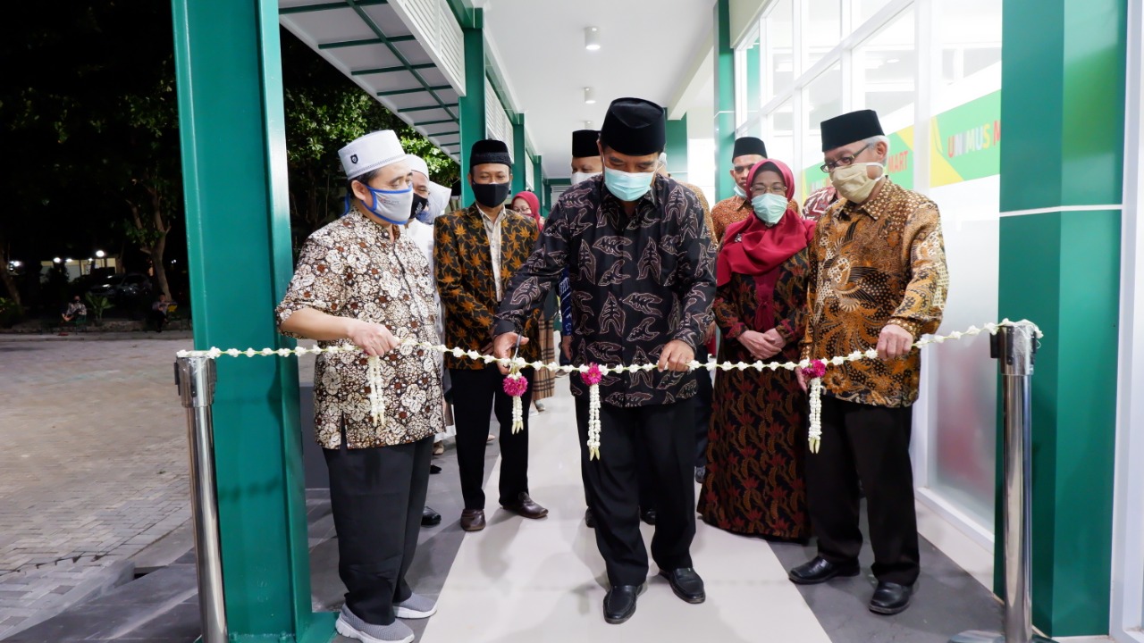 Read more about the article Grand Opening Unimus Mart, Ground Breaking dimulainya Pembangunan Rumah Sakit Pendidikan dan Toping Off Gedung GKB II