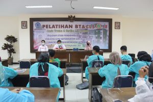 Read more about the article Tingkatkan Keunggulan dan Kompetensi Lulusan, Prodi Profesi Ners Gelar Pelatihan BT & CLS