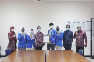 Read more about the article “Sauna Ozone” Antar Mahasiswa FIKKES Unimus Raih Gold Medal di Ajang Internasional