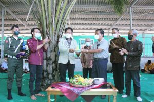 Read more about the article Tasyakuran dan Tinjauan Pembangunan Gedung FT-FMIPA, Rusunawa Ponpes Putra & BLK