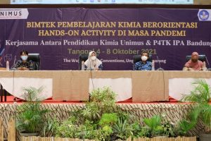 Read more about the article Kerjasama dengan P4TK IPA Bandung, Pendidikan Kimia Unimus Gelar BIMTEK Pembelajaran Kimia Berorientasi Hands On Activity dimasa pandemi