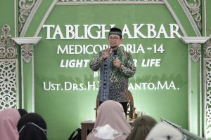 Read more about the article Medicophoria – 14, FK UNIMUS Gelar Tabligh Akbar Hadirkan Ust. Drs. H. Wijayanto, MA