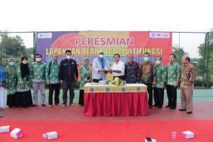 Read more about the article Rektor Unimus Resmikan Lapangan Multifungsi