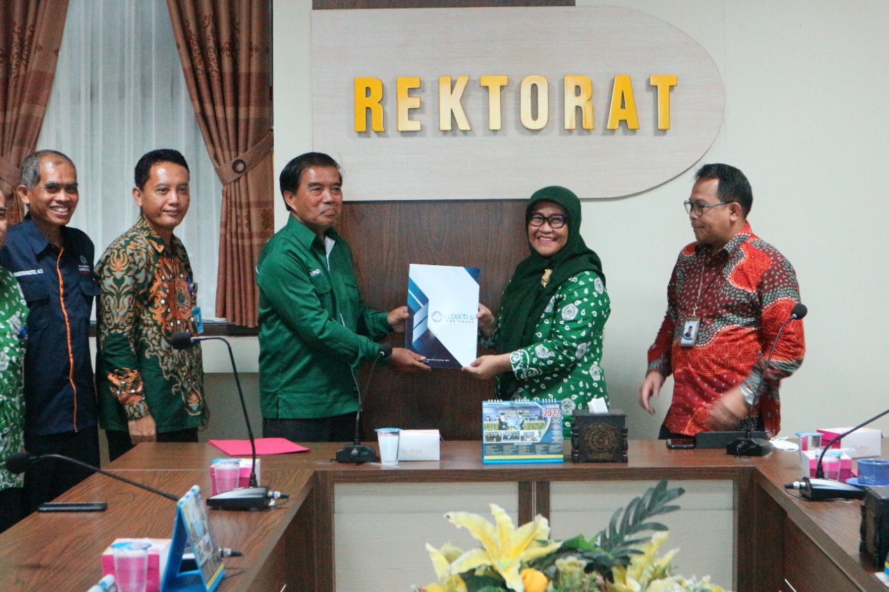 Read more about the article Prof. Dr. Sridarmawati, M.Si terima SK Guru Besar