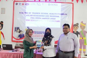 Read more about the article Bulan Kesehatan Gigi Nasional, FKG – RSGM UNIMUS Adakan Training of Trainer School Health Program bagi Guru dan Orang Tua Wali Murid di SDN Sendangmulyo 2 Semarang￼