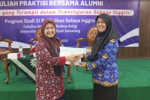 Read more about the article Kuliah Praktisi Bersama Alumni Pendidikan Bahasa Inggris UNIMUS