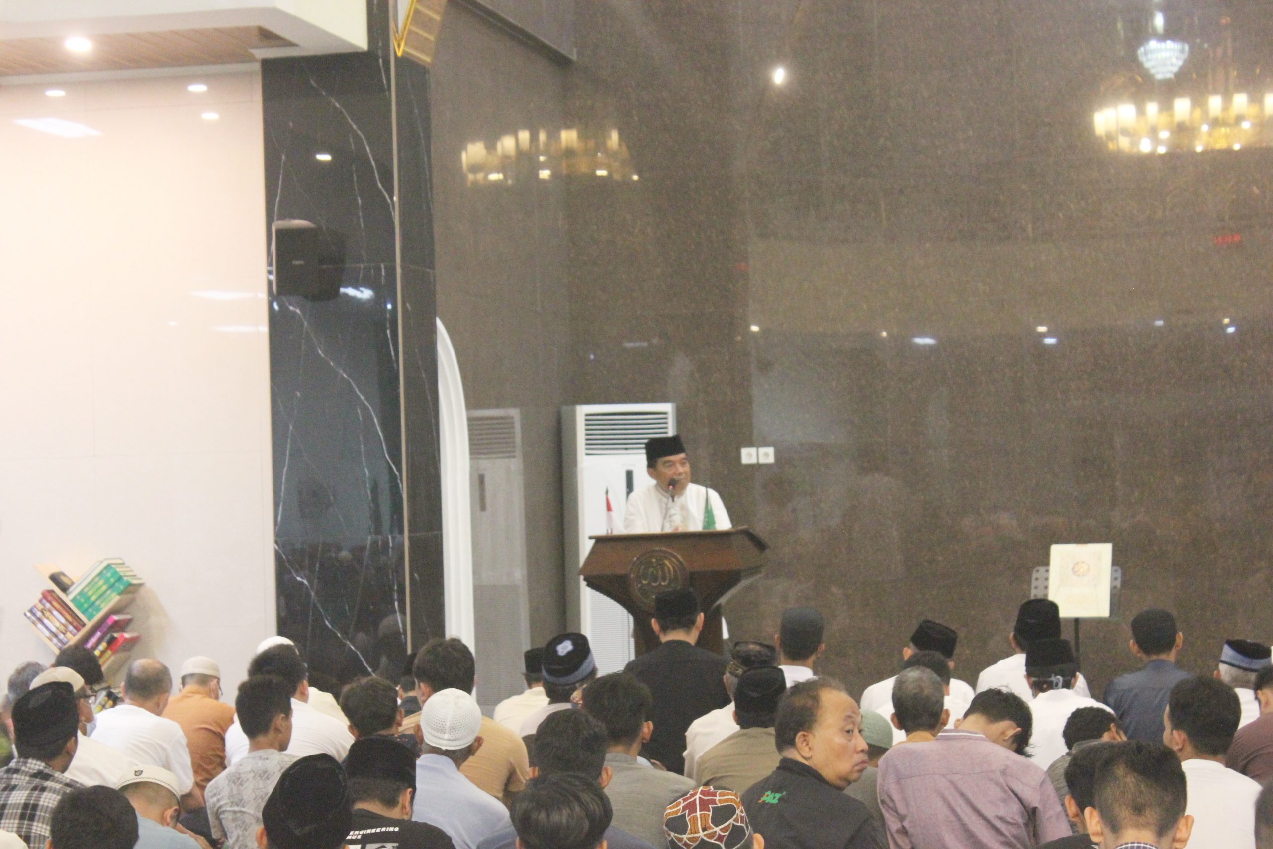 Read more about the article Unimus Gelar Tarawih Bersama, Awali Puasa Ramadhan 1444 H