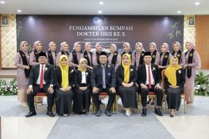 Read more about the article Angkat Sumpah Dokter Gigi Periode X Tahun 2023 FKG UNIMUS