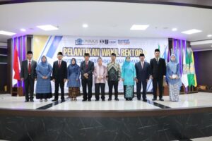 Read more about the article Pelantikan & Serah Terima Jabatan Wakil Rektor Unimus Periode 2023-2027