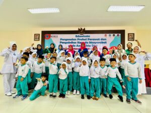 Read more about the article Kenalkan Profesi, Keperawatan Unimus Terima Kunjungan Eduwisata Siswa TK-KB ABA 19 Semarang