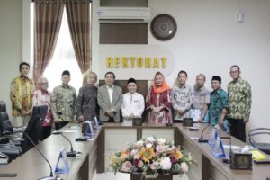 Read more about the article Dikukuhkan Jadi Anggota BPH UNIMUS, Walikota Semarang Siap Majukan Bangsa
