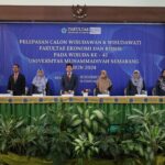 FEB Unimus Lepas 62 Calon Wisudawan dan Wisudawati Periode Wisuda Ke 42