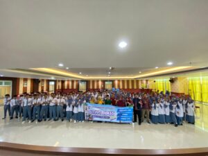 Read more about the article Outing Class, SMA Muhammadiyah Kudus Kunjungi Kampus Unimus