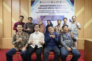 Read more about the article Informatika UNIMUS Gelar Pelatihan Desain Pembelajaran melalui SPADA Indonesia