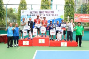 Read more about the article UNIMUS Sukses Gelar Festival Tenis Profesor 2025, Perkuat Sinergi Akademisi Melalui Olahraga