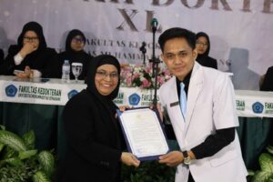 Read more about the article Fakultas Kedokteran Unimus Gelar Angkat Sumpah Dokter periode XL