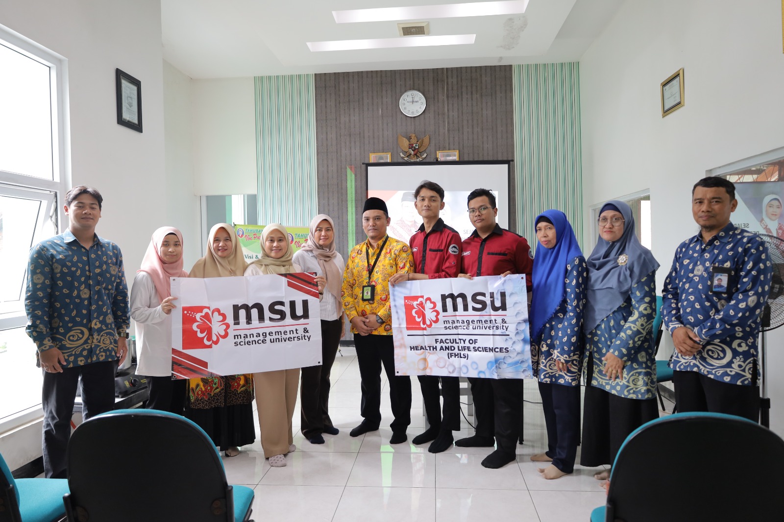 Read more about the article Unimus fasilitasi delegasi MSU malaysia Visiting industri