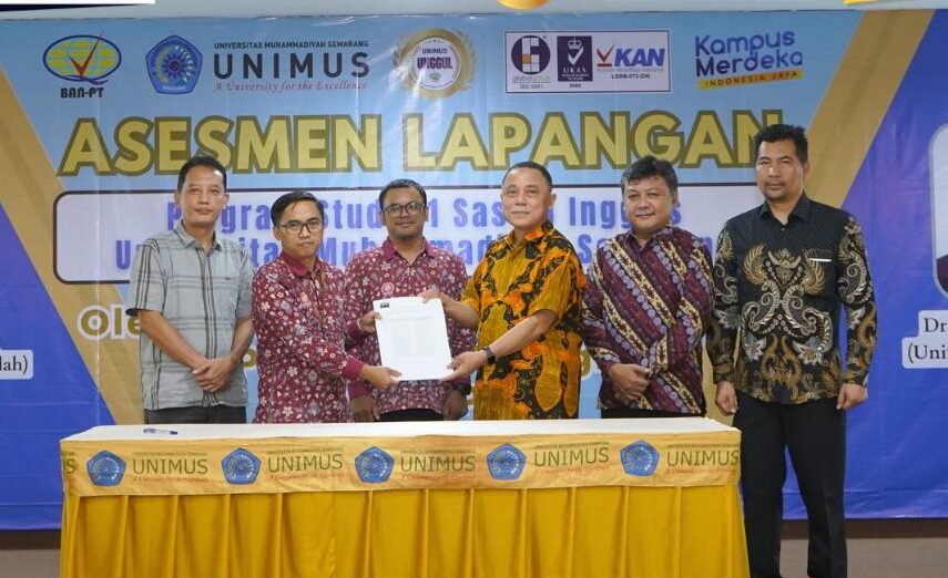 Read more about the article ASESMEN LAPANGAN PRODI S1 SASTRA INGGRIS UNIMUS: KOMITMEN TINGKATKAN MUTU AKADEMIK DAN LULUSAN BERDAYA SAING GLOBAL