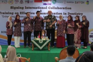 Read more about the article FKG Unimus Jalin Kerja Sama Internasional dan Gelar Kuliah Umum Bertema Komunikasi Efektif dalam Kedokteran Gigi