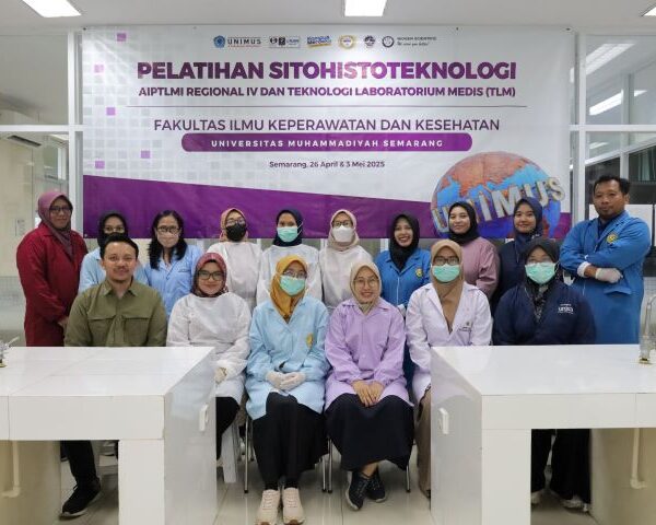 Gandeng AIPTLMI Regional IV, TLM UNIMUS Gelar Pelatihan Sitohistoteknologi
