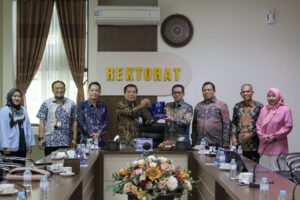 Read more about the article UMMU Ternate Lakukan Studi Banding ke UNIMUS, Teken MoU dan Tinjau Sarpras Kesehatan