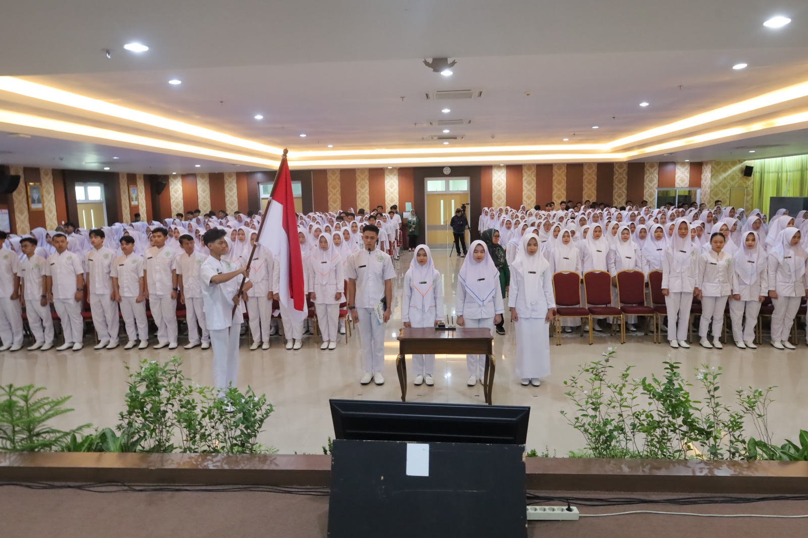 Read more about the article 437 Mahasiswa FIKKES Unimus Ikuti Prosesi Ucap Janji Tahun 2025