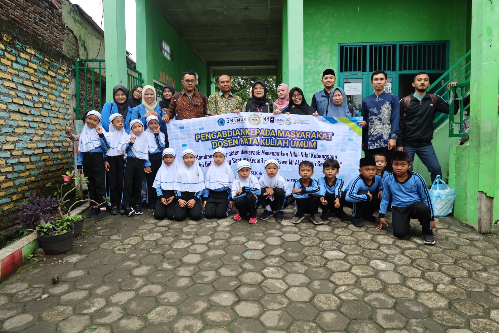 Read more about the article Dosen MKU Unimus Laksanakan Pengabdian Masyarakat di SD/MI Al-Hikmah Semarang