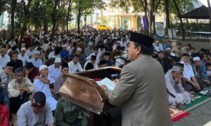 Read more about the article Unimus bersama dengan Takmir Masjid At Taqwa Muhammadiyah Jateng Gelar SHolat Idul Adha 1446 H