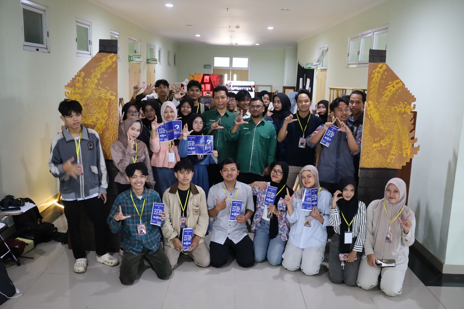 Read more about the article Himaprosa Unimus Hadirkan Pameran CENTRALOSUN dalam Rangkaian Pekan Sastra 2025