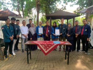Read more about the article FEB dan FSTP Unimus Perkuat Pengembangan Entrepreneurship Mahasiswa melalui Coffee Truck Kampus MAKAIRA